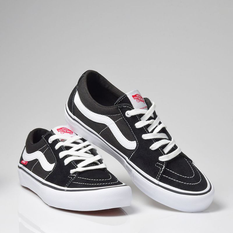 VN0A4U3EY28-Tenis-Vans-Sk8-Low-Pro-Black-White-Variacao4