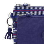 I6033TH8-Necessaire-Kipling-Duo-Pouch-Azul-Escuro-Estampado-Variacao4