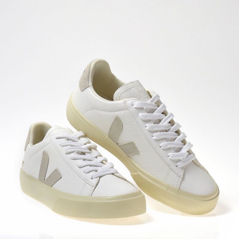 CP052429A-Tenis-Vert-Campo-Chromefree-Extra-White-Natural-Suede-Variacao4