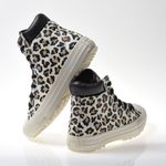 CT19540001-Tenis-Converse-Chuck-Taylor-All-Star-Boot-Pc-Amendoa-Preto-Variacao5