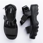 32823-Melissa-Kick-Off-Sandal-Preto-Variacao4