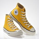 CT09550001-Tenis-Converse-Chuck-70-All-Star-Amarelo-Ouro-Branco-Amendoa-Variacao4