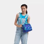 I5749Q66-Lancheira-Kipling-New-Kichirou-Galaxia-Azul-variacao6