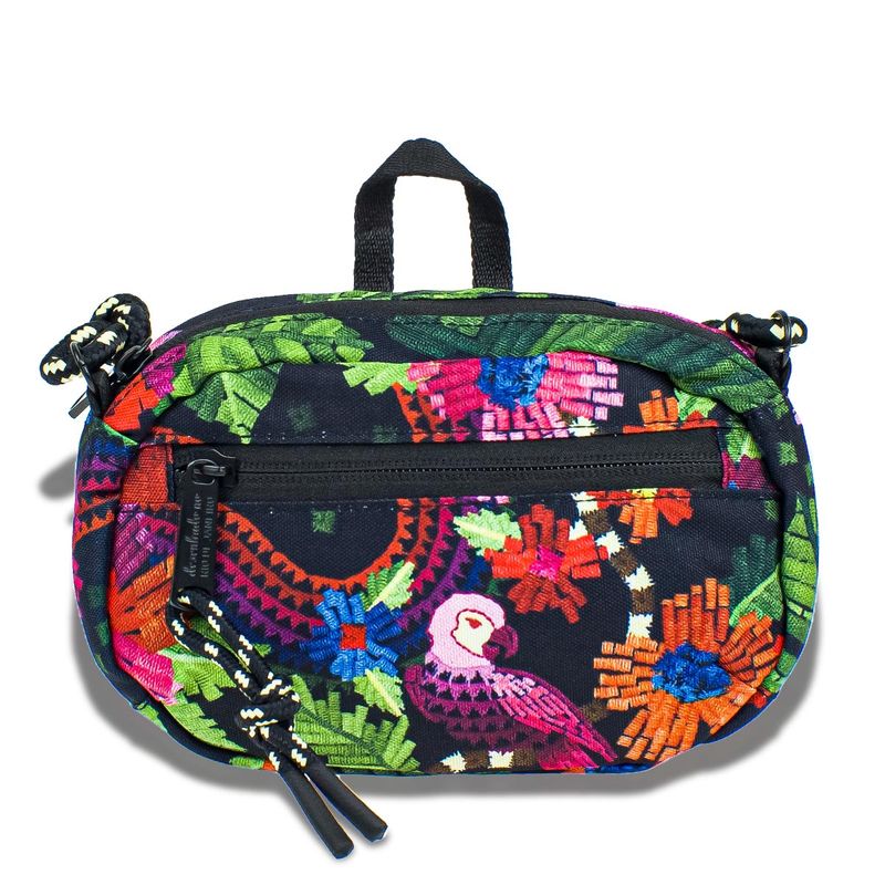 71011425-Bolsa-Farm-Chuchu-Florescer-Black-variacao1