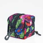 71011424-Necessaire-Farm-Cacula-Florescer-Black-variacao2