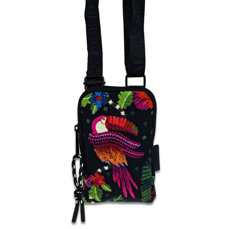 71011446-Bolsa-Farm-Arpoador-Florescer-Black-variacao1