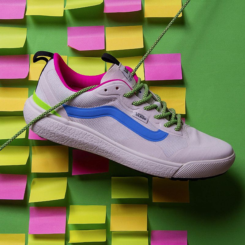 Tenis-Vans-Ua-Ultrarange-Exo-Neon-Blue-Marshmallow-VN0A4U1K7Z2