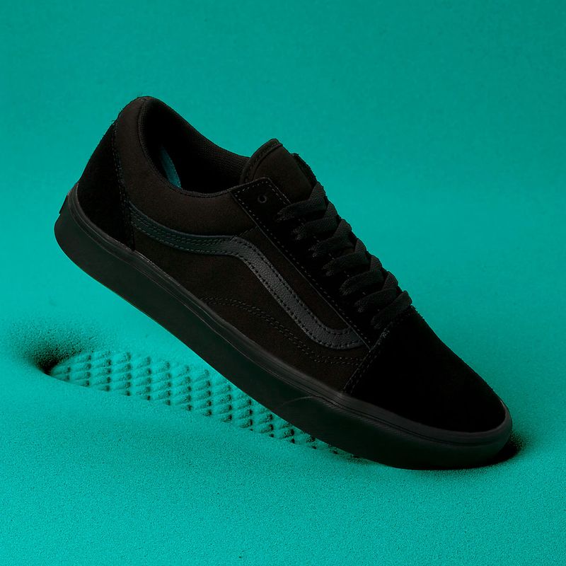 VN0A3WMAVND---TENIS-VANS-OLD-SKOOL-COMFYCUSH-BLACK-BLACK-VARIACAO10