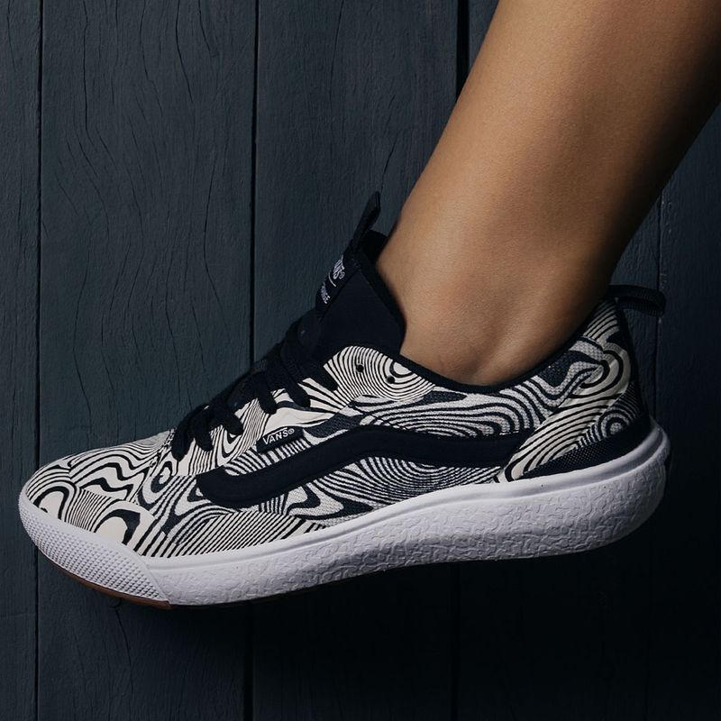 Vans on sale ultrarange tiger