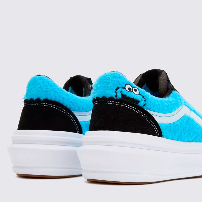 VN0A7Q5EY40---Tenis-Vans-x-Sesame-Street-Old-Skool-Overt-Comfycush-Blue-Black-Variacao5