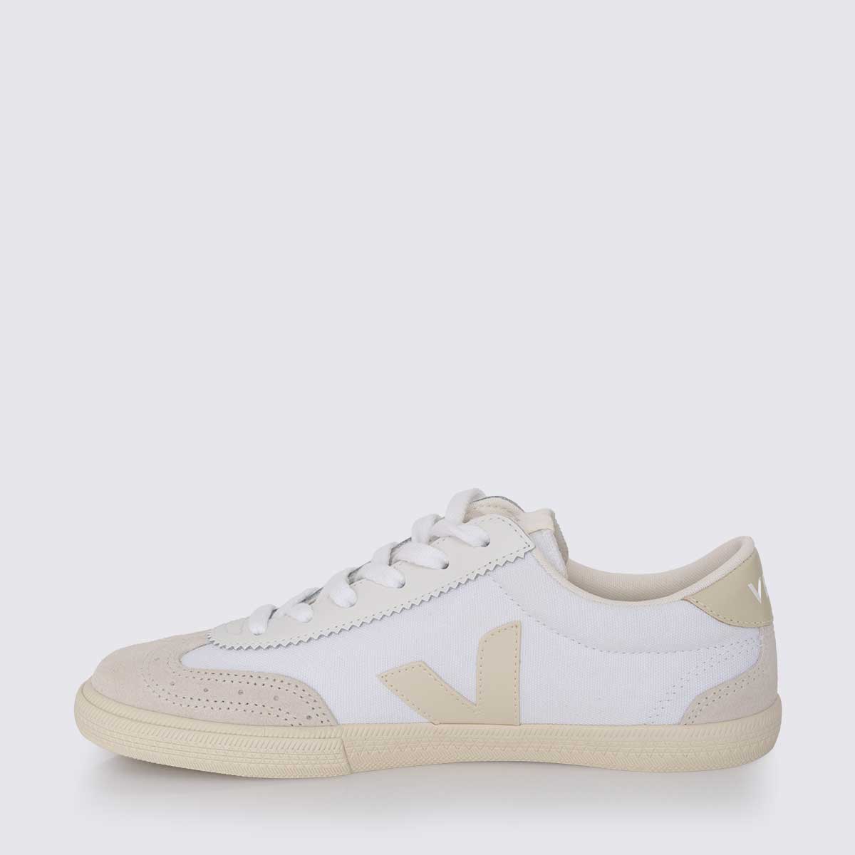 Tênis Veja Volley White Pierre VO0103523A - Menina Shoes