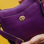 Bolsa-Chaise-Crossbody-19-Coach-Roxo-CC390B4RPS-1