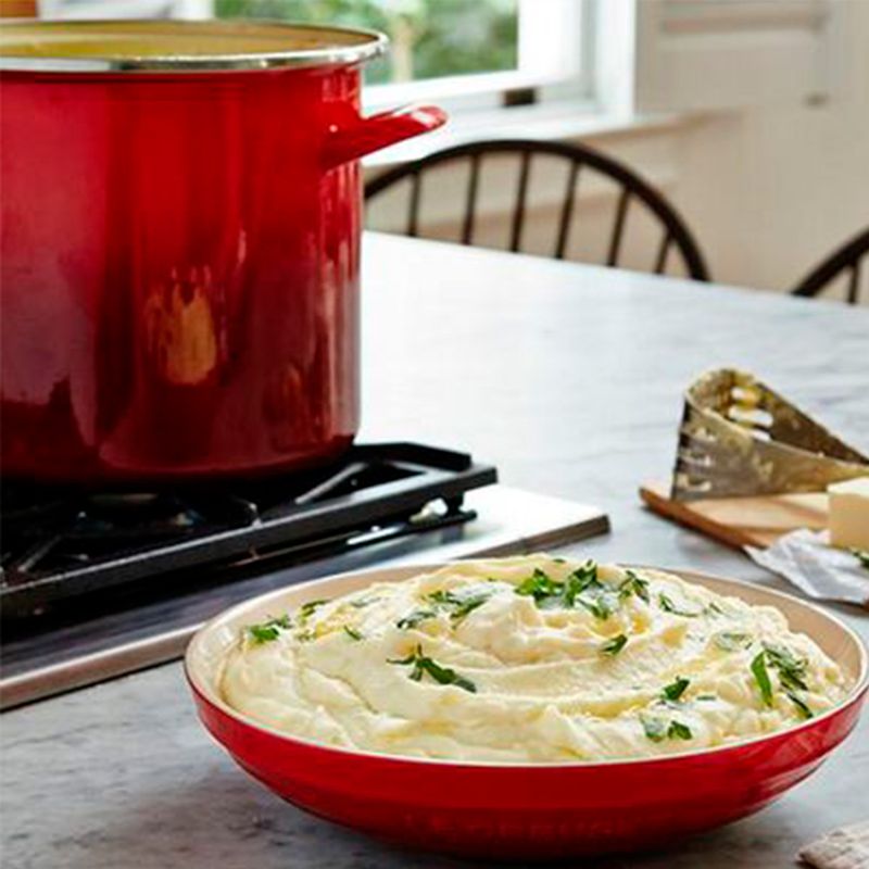 Prato-Fundo-Le-Creuset-Vermelho-Variacao4