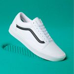 Tenis-Vans-Comfycush-Old-Skool-Classic-Tumble-True-White-VN0A3WMAODJ-Variacao6