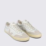 VO2003852-Tenis-Veja-Volley-Leather-White-Natural-Variacao4