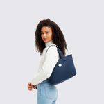 I695186E---Bolsa-Kipling-Colissa-Azul-variacao-07