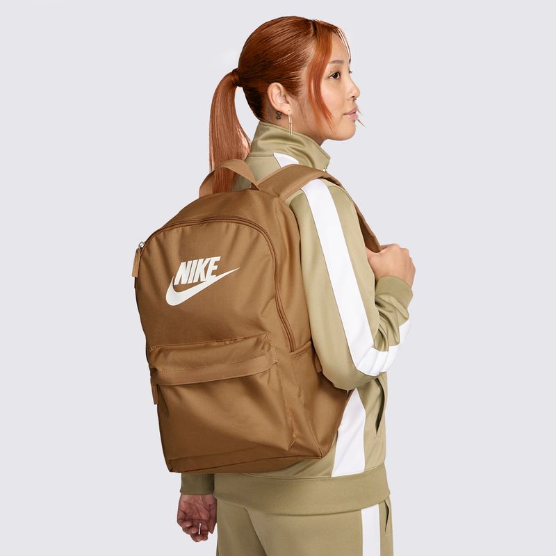 DC4244224-Mochila-Nike-Heritage-variacao8