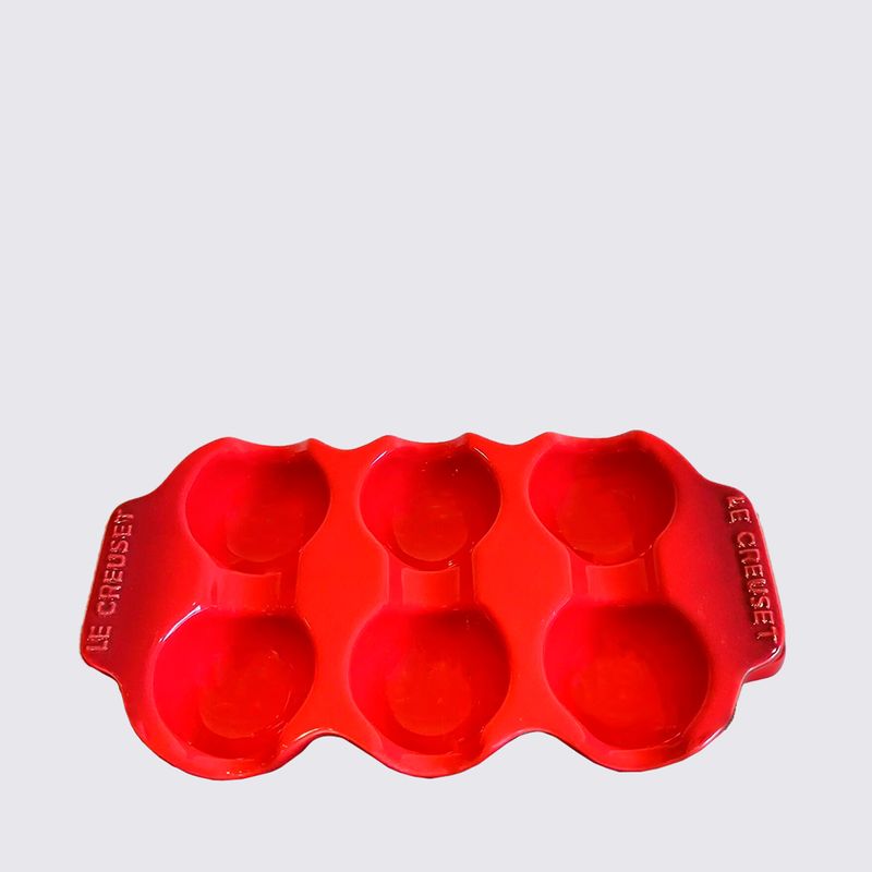 91049906060099-Bandeja-Para-6-Ovos-Le-Creuset-Vermelho-variacao-03.jpg