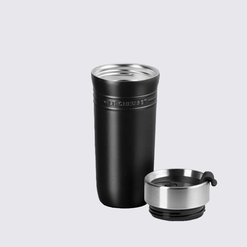 41067190000001-Caneca-Termica-On-The-Go-Le-Creuset-Preto-350-ML-variacao-04.jpg