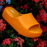 Melissa-Free-Platform-Slide-Amarelo-35859-03 Variacao 6.jpg