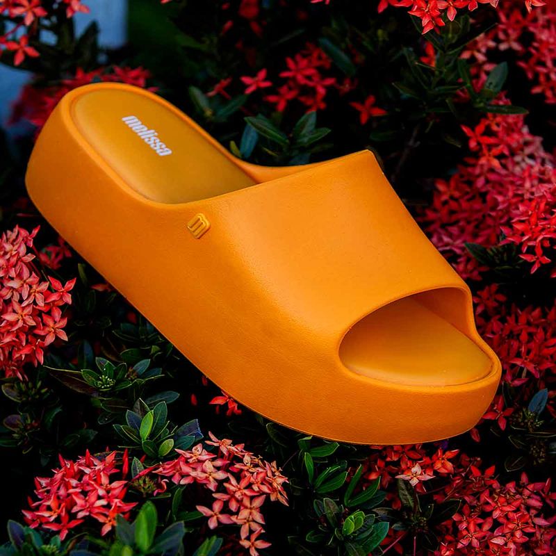 Melissa-Free-Platform-Slide-Amarelo-35859-03 Variacao 6.jpg