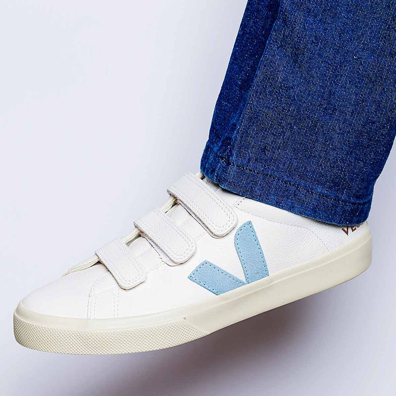 Tenis-Veja-Recife-Chromefree-Leather-White-Steel-RC0502946A-01-Variacao-6.jpg