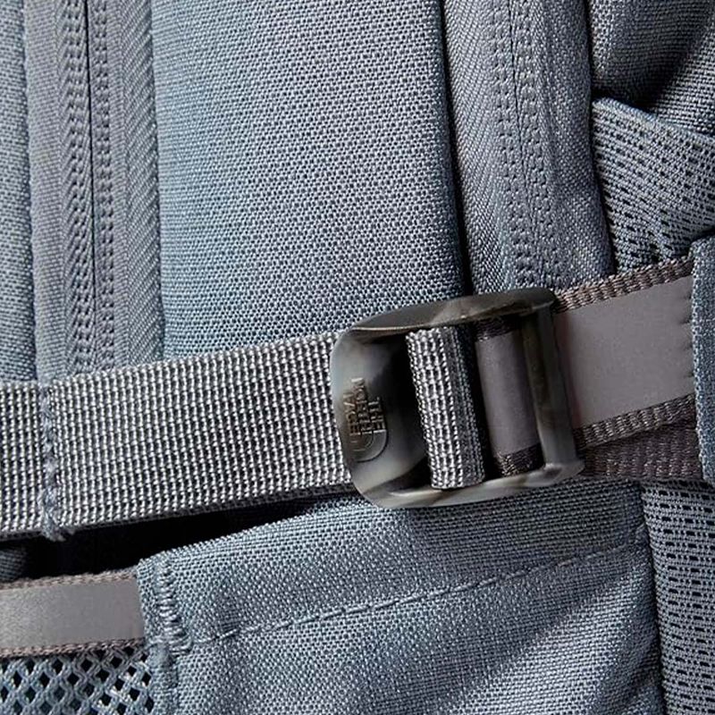 3VXDAIE-Mochila-The-North-Face-Pivoter-Cinza-variacao4.jpg