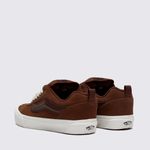 VN000D6CDFM-Tenis-Vans-KNU-School-Suede-Brown-variacao-04.jpg