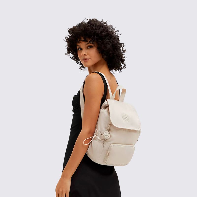 I57664RX-Mochila-Kipling-Joetta-Bege-variacao6.jpg