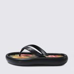 J1005800290012-Chinelo-Farm-Canoa-Print-Preto-variacao2.jpg