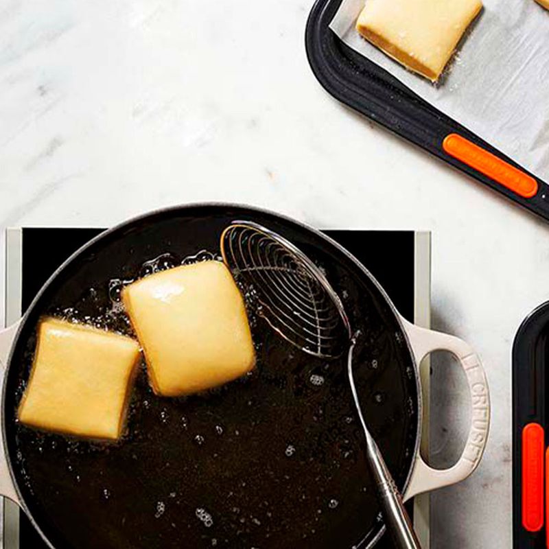 41005000010000-Escumadeira-Le-Creuset-Revolution-Aco-Inox-variacao3.jpg