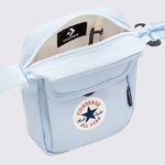 10020540A17-Bolsa-Converse-Crossbody-2-Azul-variacao4