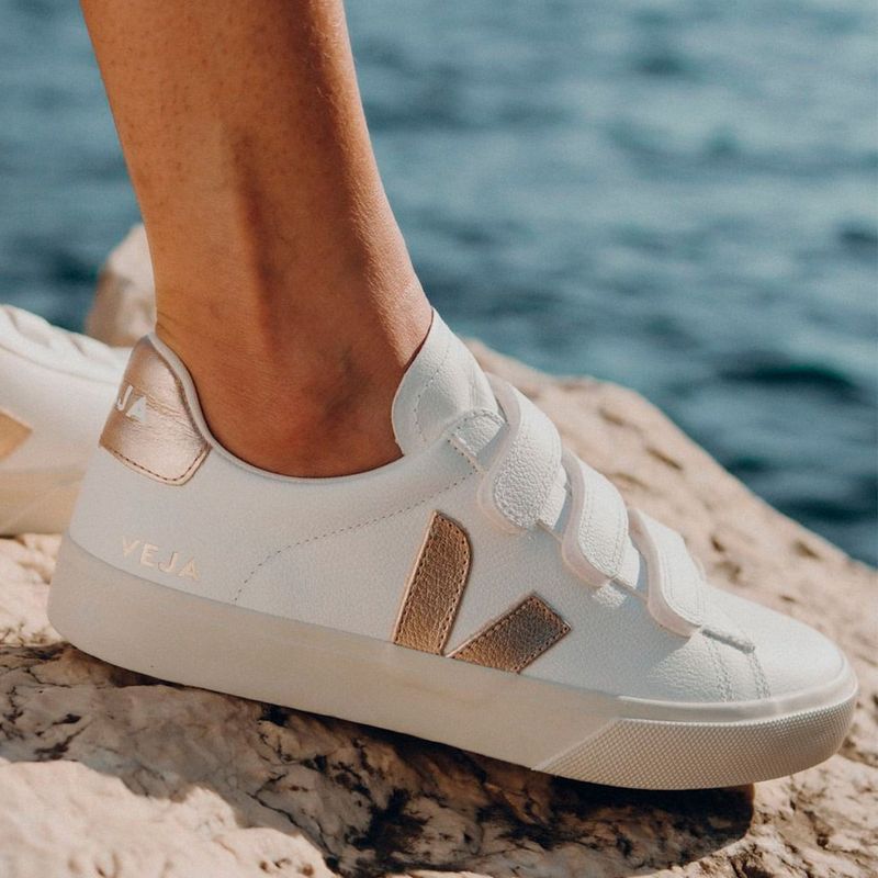 Tênis Veja Recife Feminino em Couro Chromefree - Menina Shoes