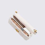 CP018B4HA-Bolsa-Coach-Tabby-Crossbody-Wristlet-With-Pillow-Quilting-Off-White-variacao4