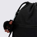 09487-Kipling-Supertaboo-TrueBlack-J99-Variacao5-min