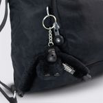 I6721P39-Bolsa-Kipling-Yenna-Preto-variacao-02