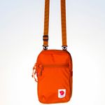 Bolsa-Fjallraven-Transversal-High-Coast-Pocket-Laranja-03