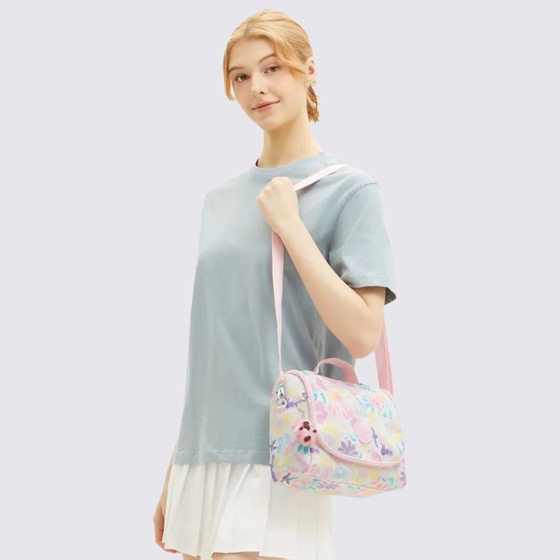 I57494ES-Lancheira-Kipling-New-Kichirou-Estampado-variacao-11