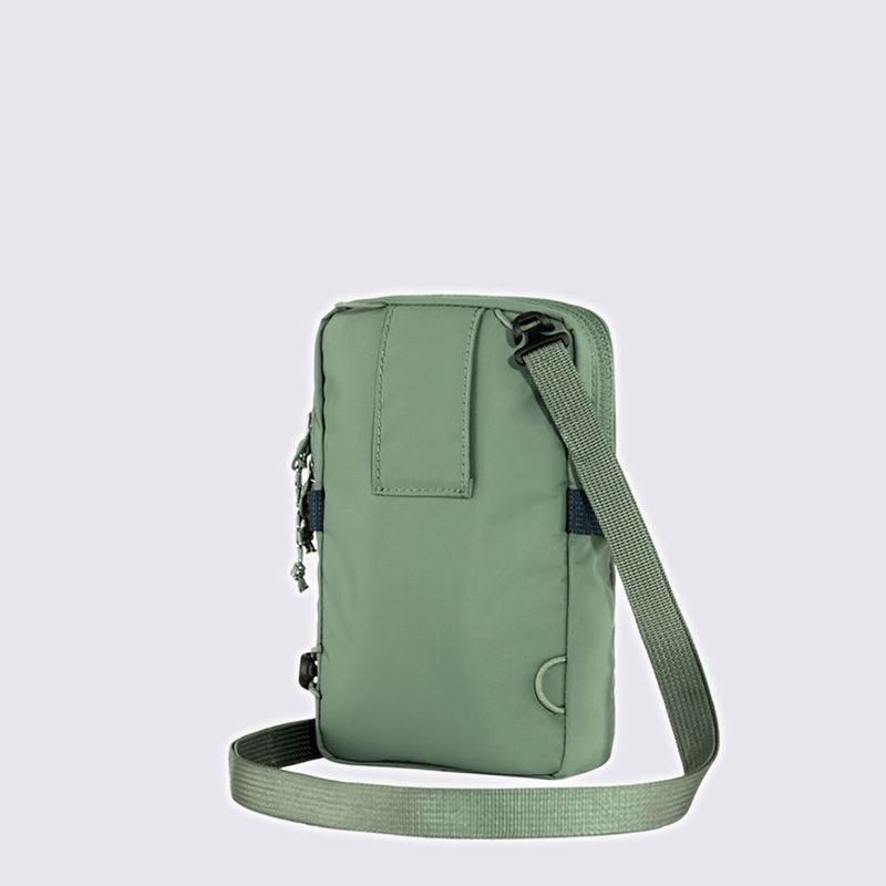 F23226623-Bolsa-Fjallraven-Transversal-High-Coast-Pocket-Verde-Variacao2