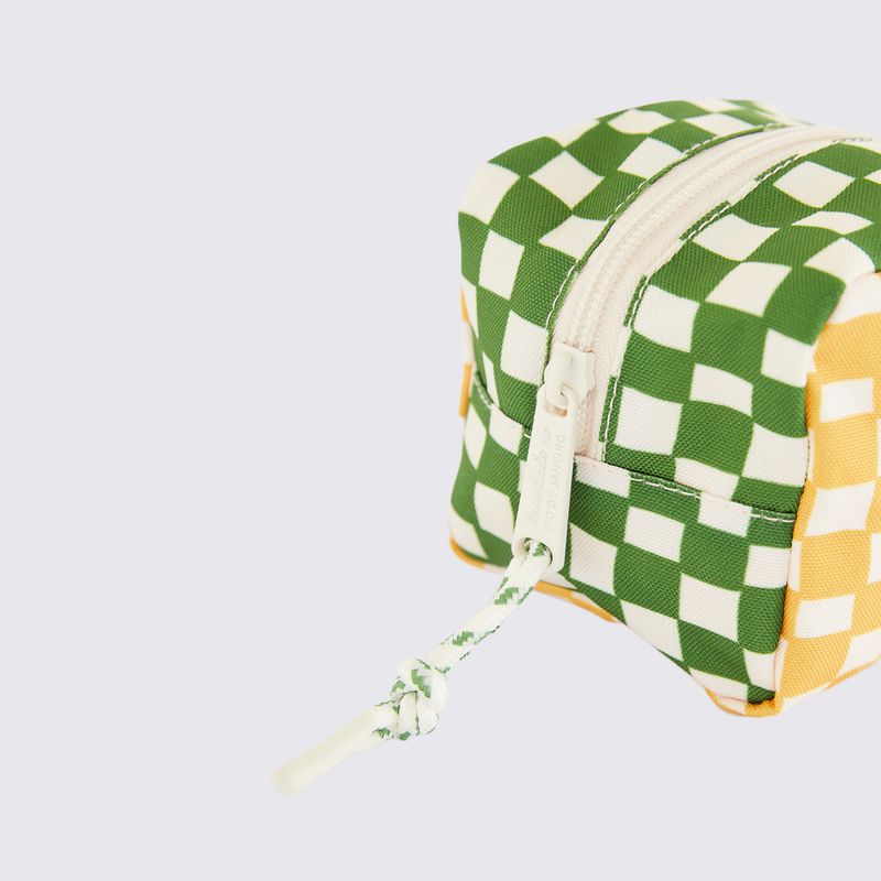 78325624K-Necessaire-Farm-Cacula-Quadriculado-Sonho-Verde_V3