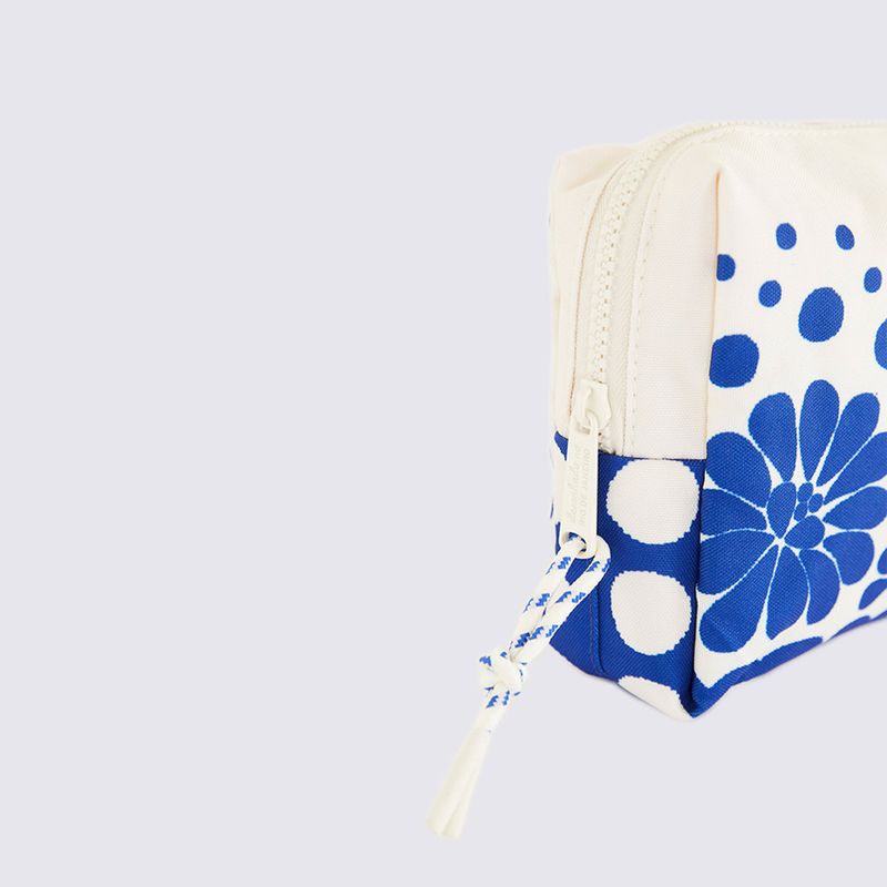 78327137-Necessaire-Farm-Ora-Bolas-M-Palermo-Variacao4