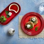 60218250600099-Prato-Le-Creuset-Oblong-Vermelho-25-CM-Variacao3